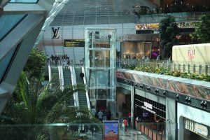 Doha Havalimanı, Skytrax Dünya Havalimanı Ödülleri 2024'ün büyük kazananı oldu. CDG, altıncı