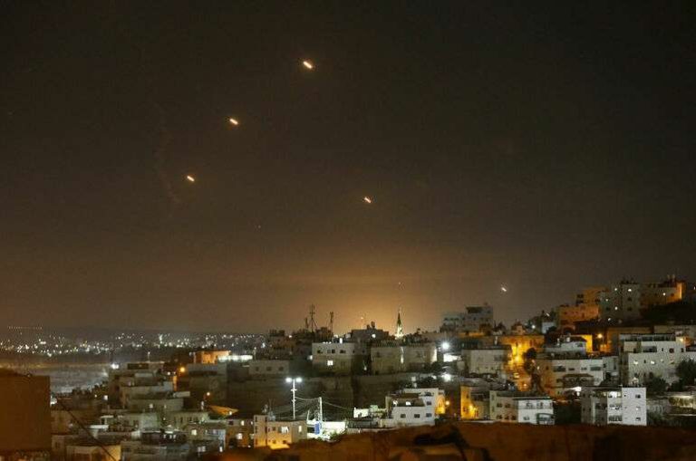 Orta Doğu'daki savaş hava trafiğini aksatıyor ve seyahat üzerinde kesin bir etki yaratacak