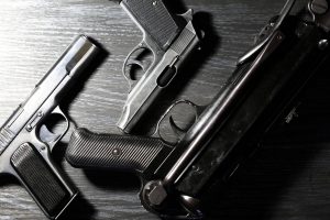 Karadağ: Aralarında iki çocuğun da bulunduğu 12 silahlı saldırı kurbanı