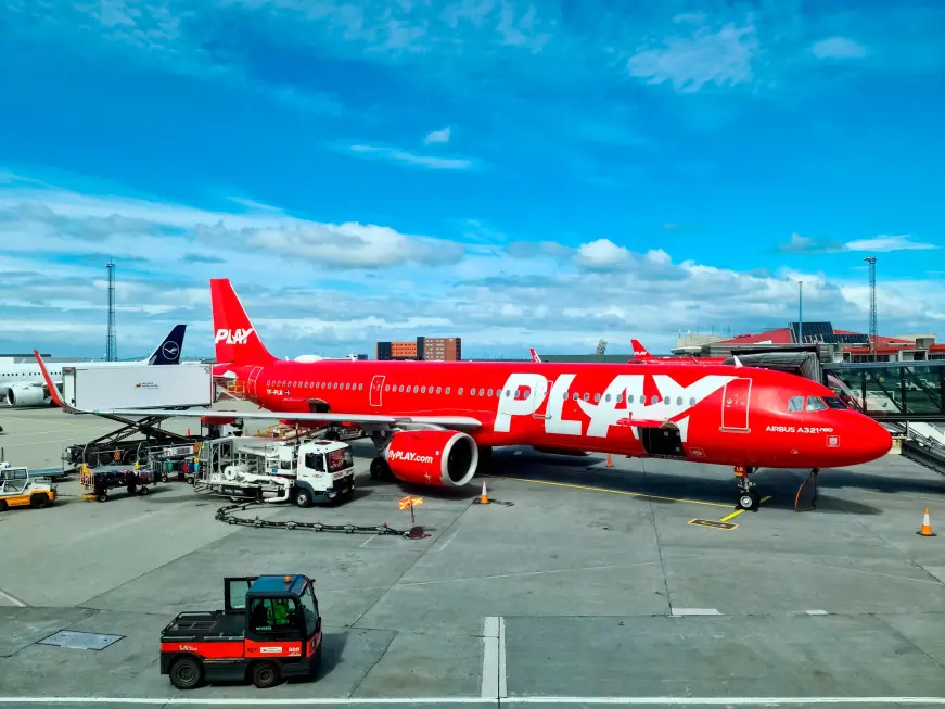 Play operasyonlarını sona erdirir ve tüm uçuşları iptal eder: Binlerce engellenen yolcu