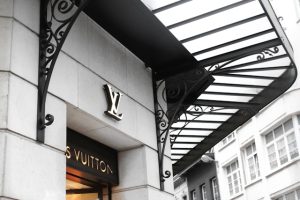İlk Louis Vuitton oteli 2026'da Champs Elysées'de açılacak