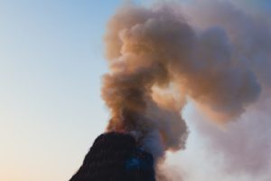 Etiyopya: Volkanik patlama hava trafiğini aksatıyor