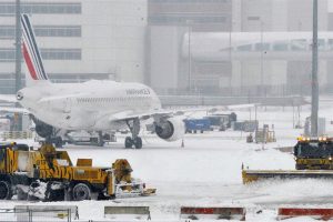 Fransa'ya kar geliyor: ulaşımda büyük aksamalar