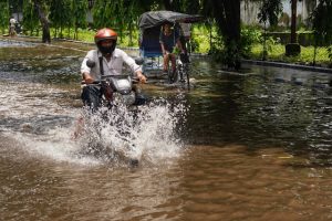 Sri Lanka: Kandy'de olağanüstü hal ilan edildi