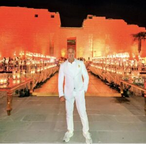 Momo, en iyi Seyahat Kaçış rehberi 