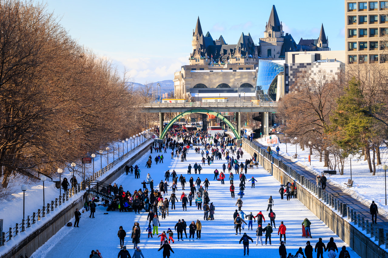 Dünyanın en büyük buz pateni pisti Ottawa'da