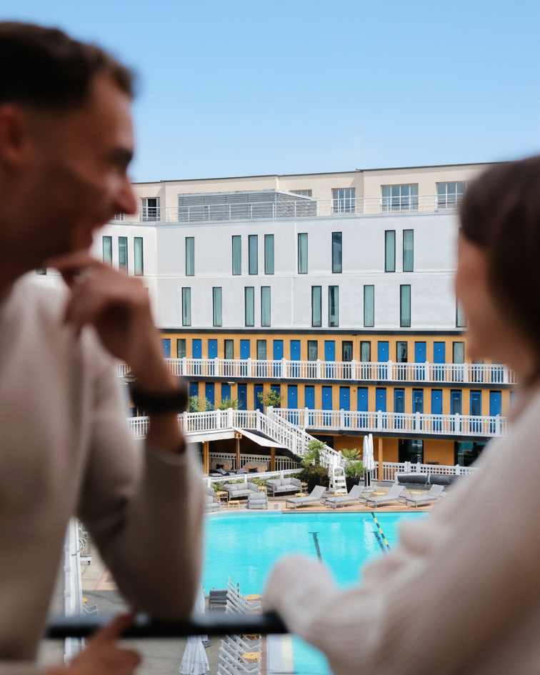 Paris'teki Hôtel Molitor'da Sevgililer Günü