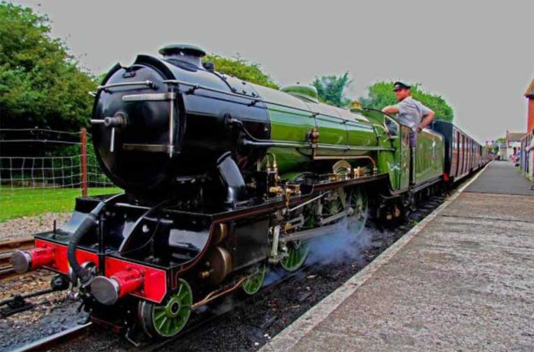 Tanrı Kent'i korusun! Zürafalar, Buhar ve 35 Dakikalık Mutluluk