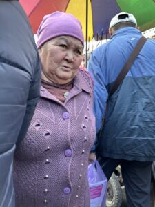 Zamanın Bekçileri: Orta Asya'dan Fısıltılar ve Bakışlar