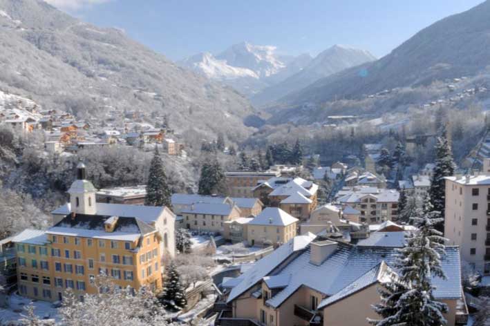 Brides-les-Bains: 2026 yazı için tüm ilhamın “Kaynağı”